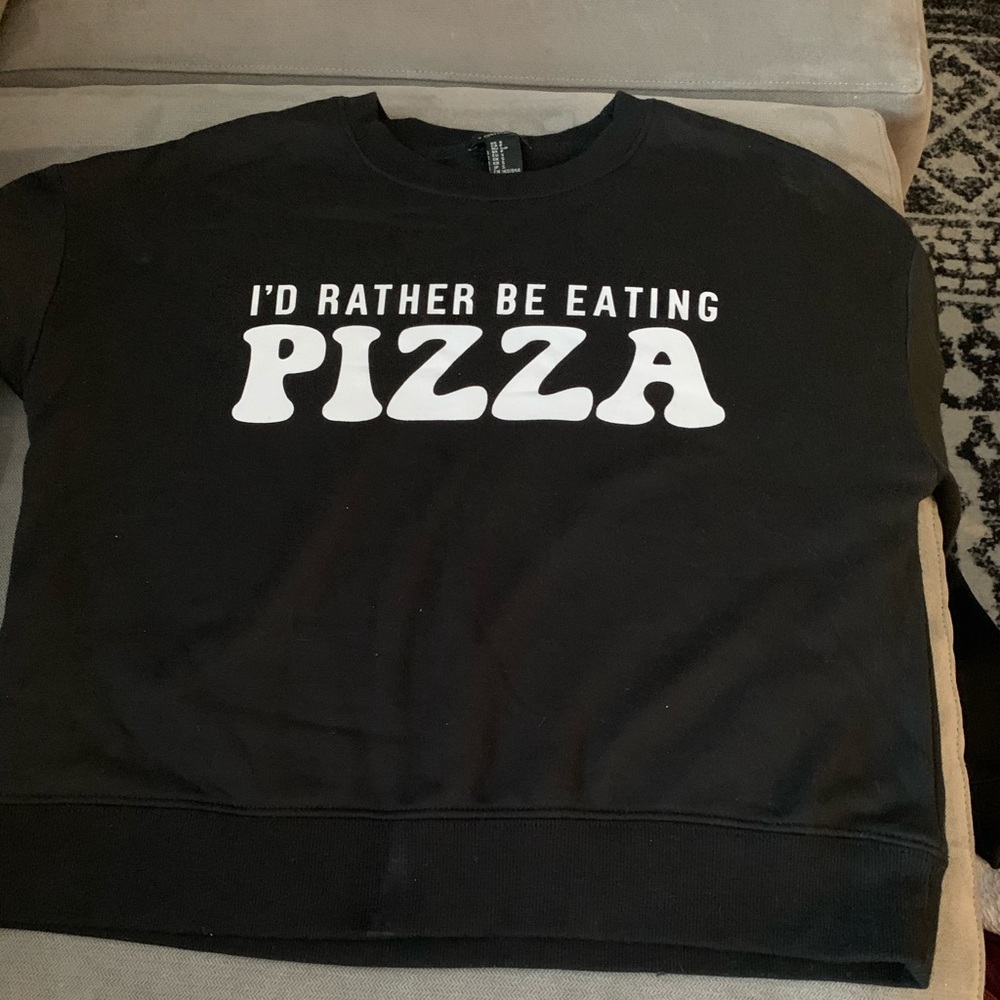 Forever 21 black sweatshirt